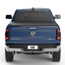 Cargar imagen en el visor de la galería, EGR 19-23 Dodge Ram 1500 Short Box RollTrac Manual Retratable Bed Cover