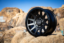 Cargar imagen en el visor de la galería, ICON Compression 17x8.5 6x135 6mm Offset 5in BS 87.1mm Bore Double Black Wheel