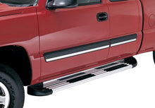 Cargar imagen en el visor de la galería, Lund 00-14 Chevy Suburban 1500 (90in) TrailRunner Extruded Multi-Fit Running Boards - Black