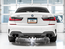 Cargar imagen en el visor de la galería, AWE Tuning 2019+ BMW M340i (G20) Resonated Touring Edition Exhaust - Quad Chrome Silver Tips