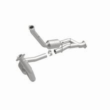 Cargar imagen en el visor de la galería, MagnaFlow Conv DF 06-07 Jeep Commander / 05-10 Grand Cherokee 5.7L Y-Pipe Assy (49 State)