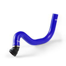 Cargar imagen en el visor de la galería, Mishimoto 15+ Ford Mustang GT Blue Silicone Upper Radiator Hose