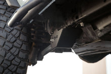 Cargar imagen en el visor de la galería, DV8 Offroad 2021 Ford Bronco Trailing Arm Skid Plates