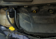 Cargar imagen en el visor de la galería, J&amp;L 13-18 Ford Escape 2.0 EcoBoost 2.0 Oil Separator 3.0 Passenger Side - Black Anodized