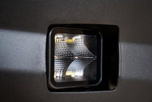 Cargar imagen en el visor de la galería, DV8 Offroad 3in Cube LED Light 40W Pod Light 5W LED