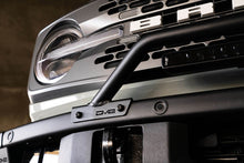 Cargar imagen en el visor de la galería, DV8 Offroad 2021-2022 Ford Bronco (Not For Factory Plastic Bumper) Factory Bumper Bull Bar - Black