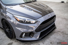 Cargar imagen en el visor de la galería, Seibon 16+ Ford Focus RS Carbon Fiber Front Bumper Garnish