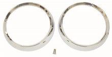 Cargar imagen en el visor de la galería, Omix Headlight Bezel Set Chrome 72-86 Jeep CJ Models