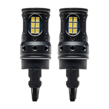 Cargar imagen en el visor de la galería, ORACLE 21-22 Ford Bronco Extr-Perf LED Reverse Light Bulb Set