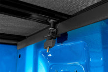 Cargar imagen en el visor de la galería, Lund 05-15 Toyota Tacoma (6ft. Bed) Genesis Elite Tri-Fold Tonneau Cover - Black