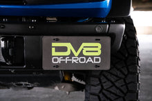 Cargar imagen en el visor de la galería, DV8 Offroad 21-22 Ford Bronco Factory Front Bumper License Relocation Bracket - Side