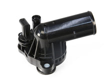 Cargar imagen en el visor de la galería, Omix Thermostat Housing 3.6L- 16-21 WK2 18-21 JL