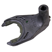 Cargar imagen en el visor de la galería, Omix Range Shift Fork NV247/NP231/NV241- 87-18 Jeep