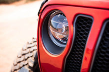 Cargar imagen en el visor de la galería, DV8 Offroad 2018+ Jeep Wrangler JL/Gladiator LED Projector Headlights