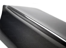 Cargar imagen en el visor de la galería, Seibon 03-07 Mitsubishi Lancer Evo 8 &amp; 9 CSL-Style Carbon Fiber Trunk Lid