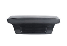 Cargar imagen en el visor de la galería, Seibon 97-03 BMW 5 Series (E39) CSL-Style Carbon Fiber Trunk/Hatch