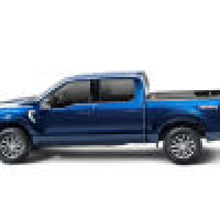 Cargar imagen en el visor de la galería, Retrax 15-18 F-150 Super Crew &amp; Super Cab 5.5ft Bed RetraxPRO XR