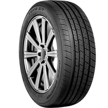 Cargar imagen en el visor de la galería, Toyo Open Country Q/T Tire - 235/60R18 107V