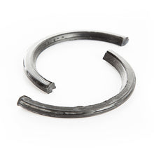 Cargar imagen en el visor de la galería, Omix Rear Main Crank Seal 6 Cylinder 72-12 Jeep Model