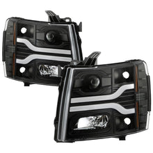 Cargar imagen en el visor de la galería, Spyder Chevy Silverado 1500 07-13/2500HD/3500HD 07-14 LED Black PRO-YD-CS07V3PL-BK