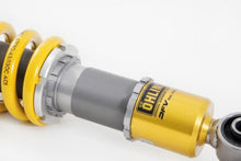 Cargar imagen en el visor de la galería, Ohlins 99-04 Porsche 911 Carrera (996) RWD Road &amp; Track Coilover System