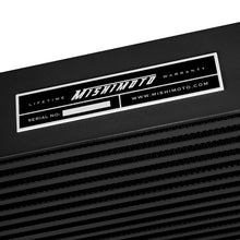 Cargar imagen en el visor de la galería, Mishimoto 01-05 Chevrolet 6.6L Duramax Intercooler (Black)