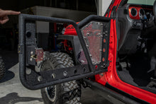 Cargar imagen en el visor de la galería, DV8 Offroad Jeep 18+ Wrangler JL / 20+ Gladiator JT Front Rock Doors w/ Perforated Aluminum Mesh