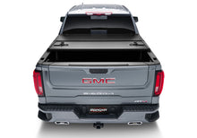 Cargar imagen en el visor de la galería, UnderCover 07-22 Toyota Tundra 5.5ft Triad Bed Cover