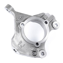 Cargar imagen en el visor de la galería, Omix Steering Knuckle Left- 07-18 Jeep Wrangler JK