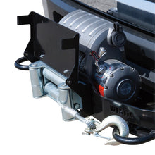 Cargar imagen en el visor de la galería, Westin MAX Winch Tray License Plate Bracket - Black