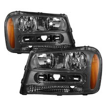 Cargar imagen en el visor de la galería, Xtune Chevy Trailblazer 02-09 Crystal Headlights Black HD-JH-CTB02-AM-BK