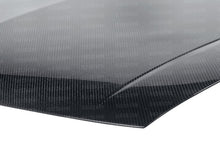 Cargar imagen en el visor de la galería, Seibon 09-10 Acura TSX OEM-style Carbon Fiber Hood