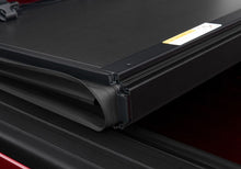 Cargar imagen en el visor de la galería, UnderCover 19-23 Ram 1500 5.7ft Armor Flex Bed Cover - Matte Black