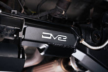 Cargar imagen en el visor de la galería, DV8 Offroad 21-22 Ford Bronco Rear Differential Skid Plate