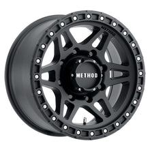 Cargar imagen en el visor de la galería, Method MR312 18x9 +18mm Offset 8x6.5 130.81mm CB Matte Black Wheel