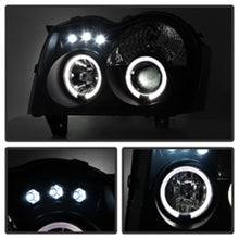 Cargar imagen en el visor de la galería, Spyder Jeep Grand Cherokee 05-07 Projector Headlights LED Halo LED Blk Smke PRO-YD-JGC05-HL-BSM