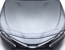 Cargar imagen en el visor de la galería, AVS 18-20 Toyota Camry Aeroskin Low Profile Hood Shield - Chrome