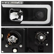 Cargar imagen en el visor de la galería, Spyder 08-13 Toyota Sequoia Projector Headlights - Light Bar DRL - Black PRO-YD-TTU07V2-LB-BK