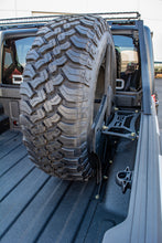Cargar imagen en el visor de la galería, DV8 Offroad 2019+ Jeep Gladiator Universal Stand Up In-Bed Tire Carrier