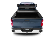 Cargar imagen en el visor de la galería, Truxedo 2020 GMC Sierra &amp; Chevrolet Silverado 2500HD &amp; 3500HD 6ft 9in Sentry Bed Cover