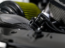 Cargar imagen en el visor de la galería, AWE Tuning 2020+ Toyota GR Supra S-FLO Carbon Intake