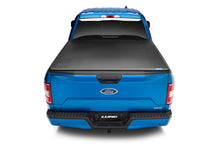 Cargar imagen en el visor de la galería, Lund 22-23 Nissan Frontier 6ft. Bed - Genesis Tri-Fold Tonneau Cover - Black