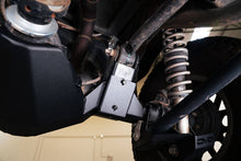 Cargar imagen en el visor de la galería, DV8 Offroad 21-22 Ford Bronco Rear Differential Skid Plate