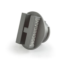 Cargar imagen en el visor de la galería, Mishimoto 05-16 Ford Mustang Hoonigan Oil Filler Cap - Silver