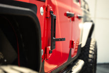 Cargar imagen en el visor de la galería, DV8 Offroad 07-23 Jeep Gladiator/Wrangler JT/JK/JL Hinge Mounted Step