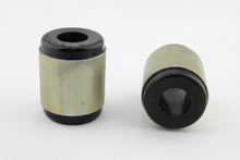 Cargar imagen en el visor de la galería, Whiteline Plus 03-06 EVO 8/9 Rear Lower Outer Control Arm Bushing Kit