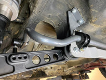 Cargar imagen en el visor de la galería, Progress Tech 88-91 Honda Civic HB/CRX Rear Sway Bar (22mm Adj)