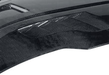 Cargar imagen en el visor de la galería, Seibon 07-08 Nissan 350z VT-style Carbon Fiber Hood