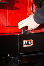 Cargar imagen en el visor de la galería, ARB Rear Bar 900Kg Jeep Tj