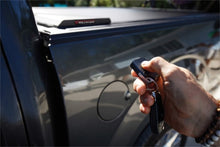 Cargar imagen en el visor de la galería, Roll-N-Lock 10-17 Dodge Ram 1500 - 3500 76in E-Series Retractable Tonneau Cover